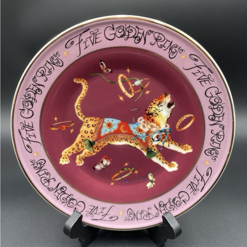 Phannapast Taychamaythakool 
Anthropologie Twelve Days Christmas Dessert Plate